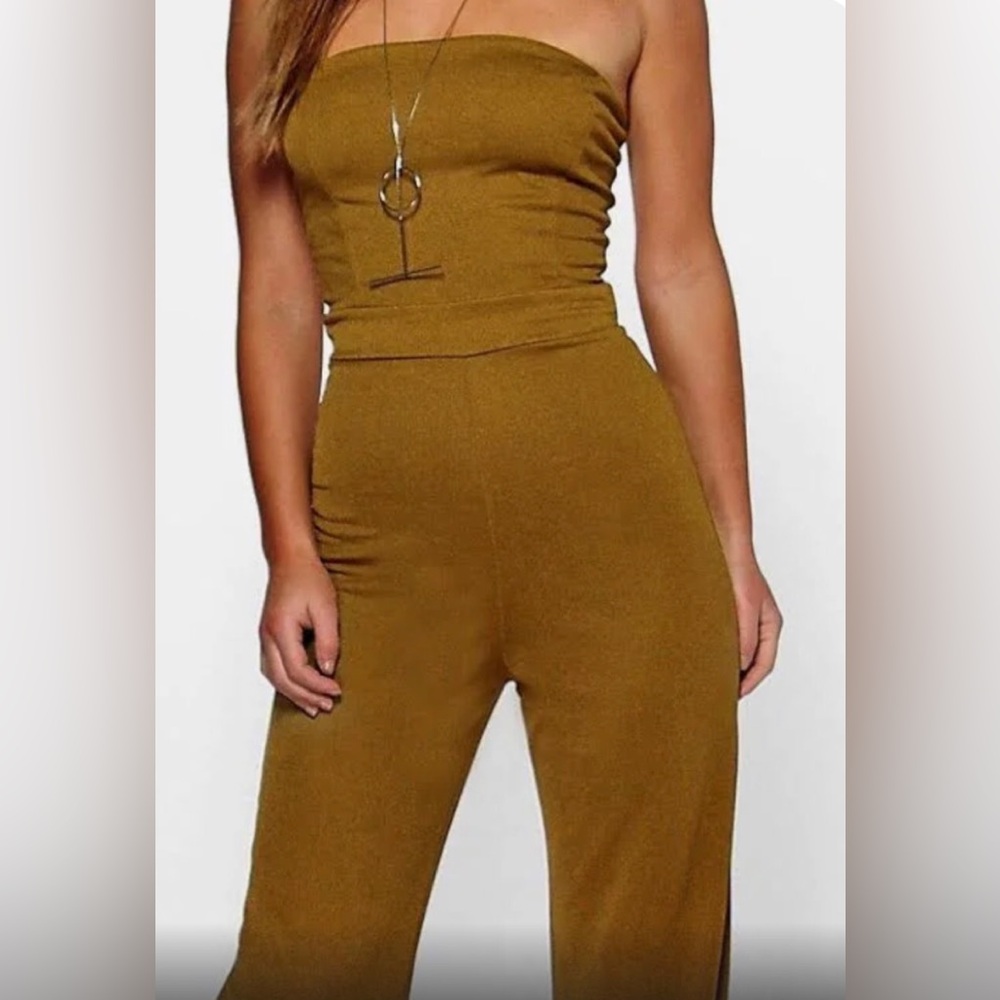Boohoo stretchy romper